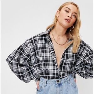 Check print balloon sleeve crop